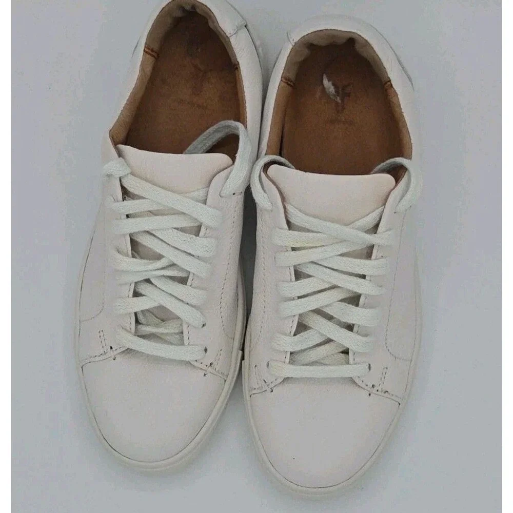 Frye make white